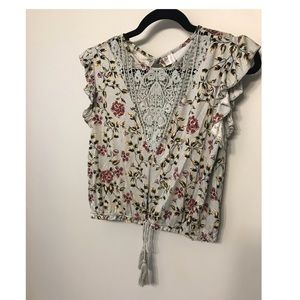 Cropped Floral Shirt 🌼🌸